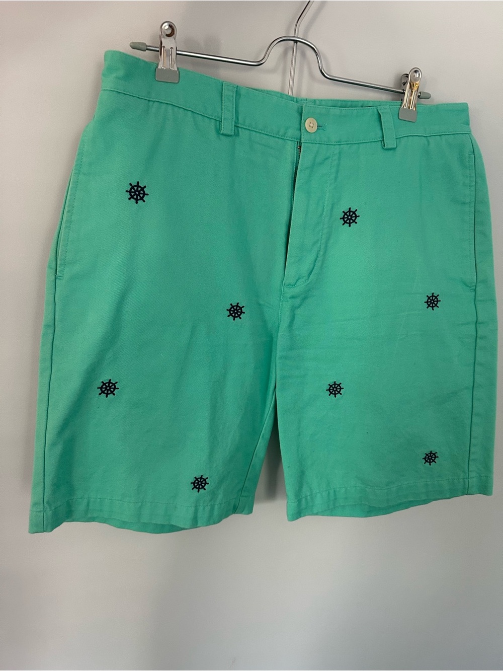Vineyard Vines Seafoam Green Embroidered Helm Flat-Front Shorts